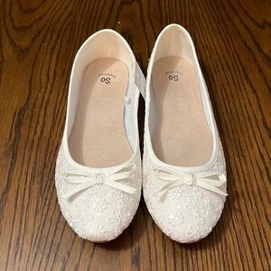 SO Honeyberry White Ballerina Flats with Lace Size 6